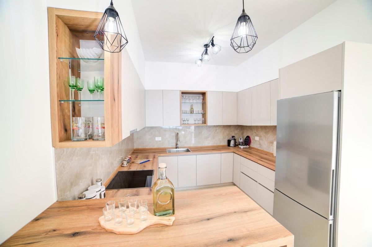 Villa Jelena With Private Pool - Lapcici Budva Dış mekan fotoğraf